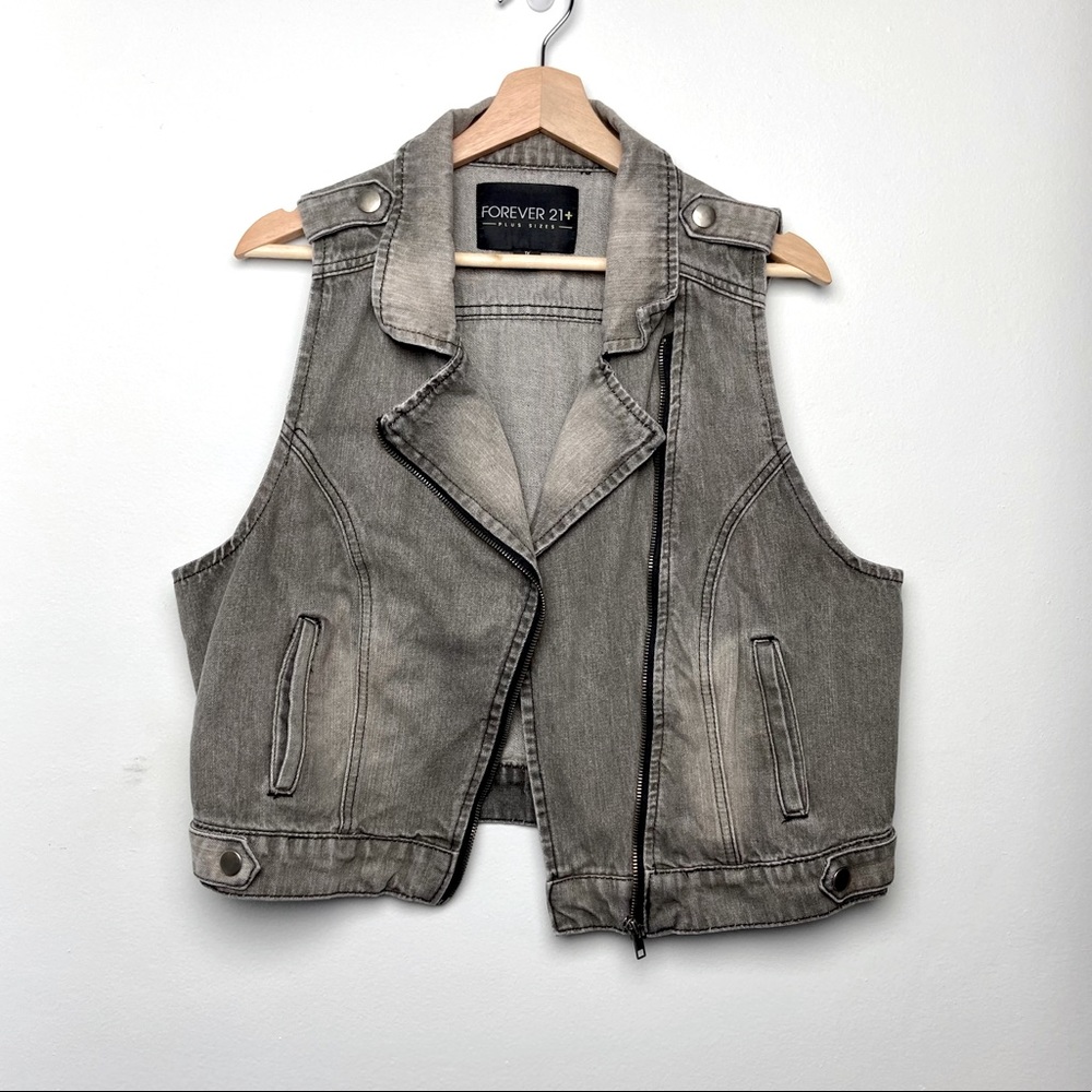 Forever 21 Plus Gray Denim Distressed Zip Up Vest